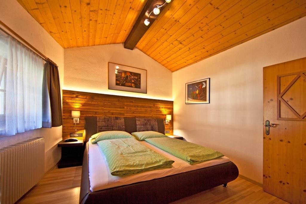 Landhotel Rauchenwalderhof Mayrhofen Habitación foto