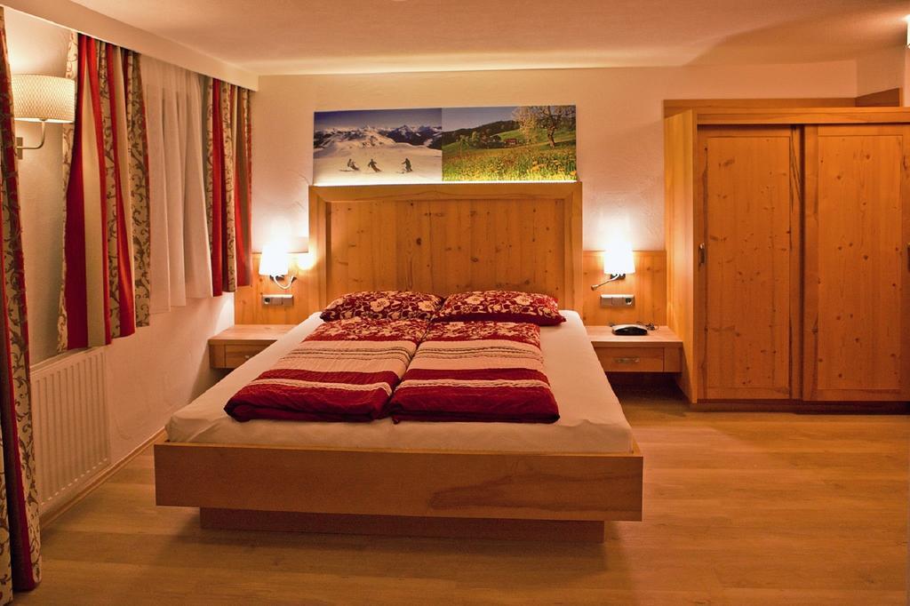Landhotel Rauchenwalderhof Mayrhofen Habitación foto